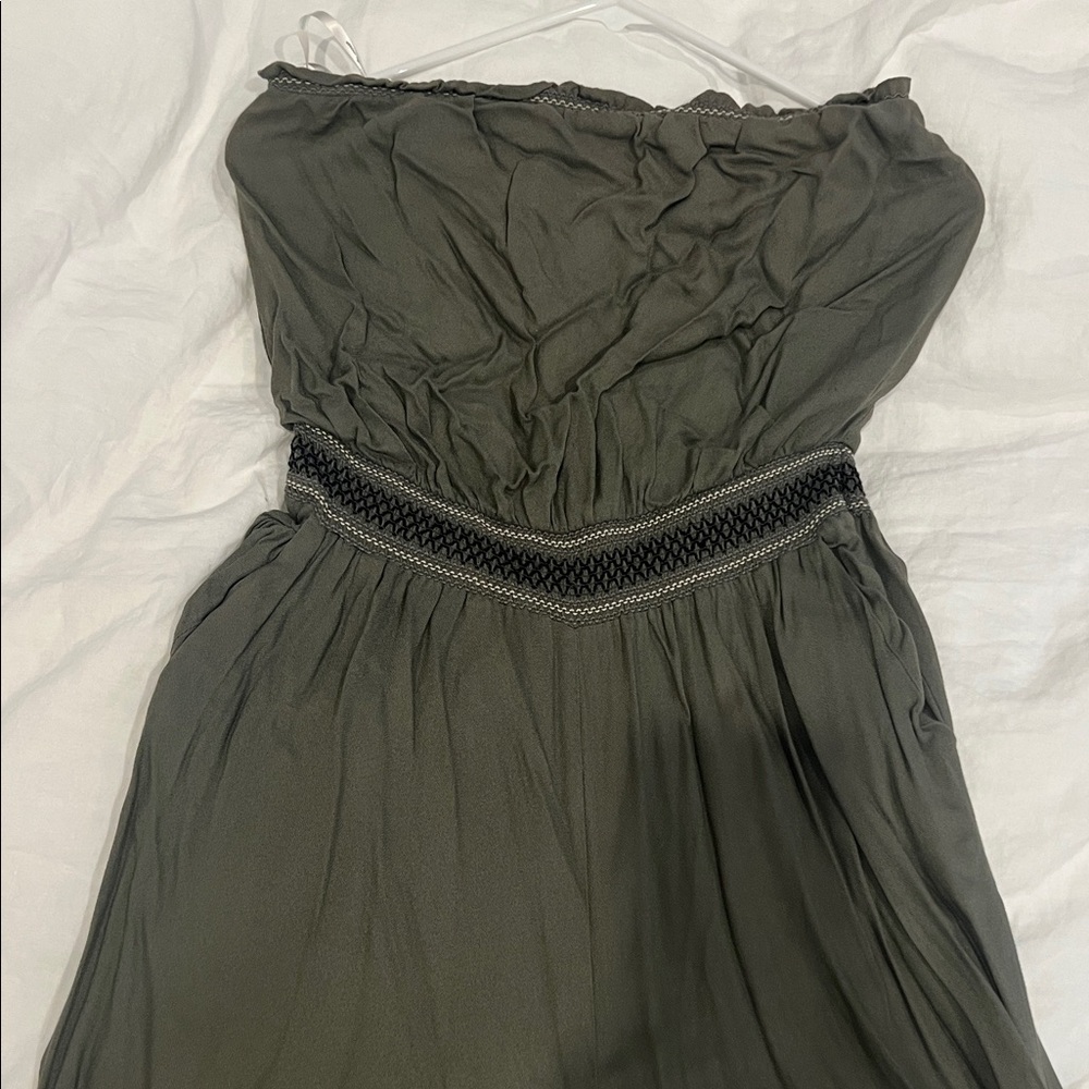 Elegant Olive Green Strapless jumpsuit with pockets